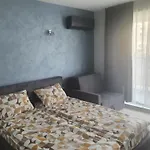 アパートホテル димоти 3*